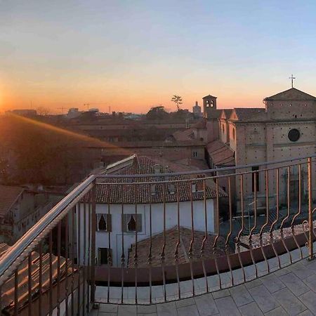 Mansarda Con Vista In Centro A Piacenza Appartement Buitenkant foto