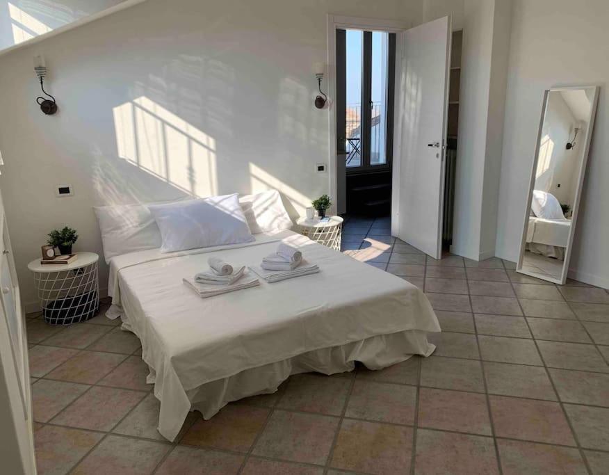 Mansarda Con Vista In Centro A Piacenza Appartement Buitenkant foto